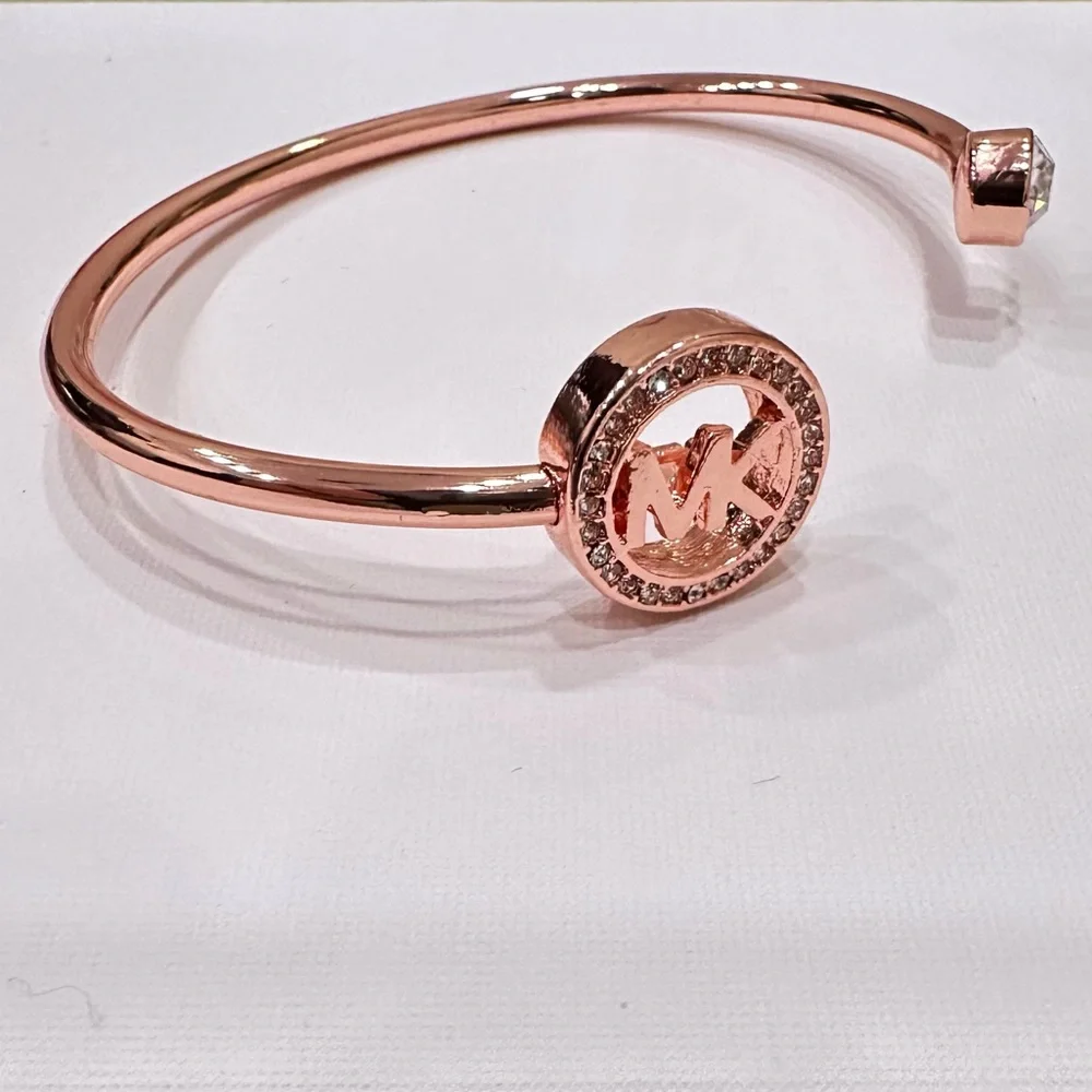 New Michael Kors Fulton Flex-fit Bracelet in Rose gold - Picture 2 of 3